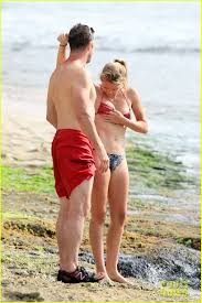 Teresa Palmer & Scott Speedman: Hawaiian Beach Babes!: Photo 2734862 |  Bikini, Scott Speedman, Shirtless, Teresa Palmer Photos | Just Jared:  Entertainment News