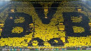 Jun 10, 2021 · marco rose's plans for bvb's future. Wie Das Bvb Trikot Mit Dem 1 1 Logo Aussehen Konnte German Site