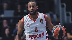 So.nfb leaks first impression is that she is attractive,