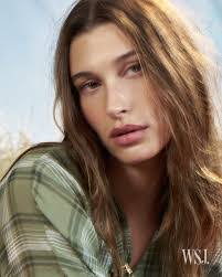 Carla Dillon's Instagram, Twitter & Facebook