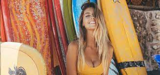 Its transaxle architecture results in perfect weight distribution with a slight bias to the rear as per ferrari tradition (47% front, 53% rear). Insta Scout Barbara Brigido Is Een Betoverende Cali Girl Fhm