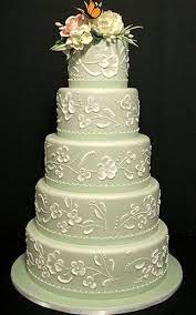 Pin By Filiz Yuzbas On Cake Decorating Ideas Green Wedding Cake Brush Embroidery Cake Elegant Cakes