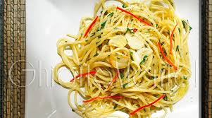 6 thoughts on spaghetti aglio olio e peperoncino. Pasta Alla Chitarra Con Aglio Olio E Peperoncino Ghiottamente