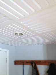 Tuile De Plafond Suspendu Ceilume Southland 2 Pi X 2 Pi Blanc Dropped Ceiling Drop Ceiling Tiles Suspended Ceiling Tiles