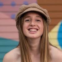 Holly Wescott's Instagram, Twitter & Facebook