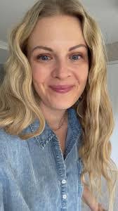 Marilyn Buzzard's Instagram, Twitter & Facebook