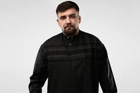 Баста (настоящие имя и фамилия — василий михайлович вакуленко) — заметный представитель рэпа в россии. Basta Mne Nravitsya Molodost Vechernyaya Moskva