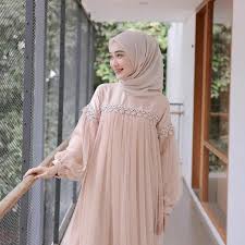 Untuk tampil lebih variasikan dress brokat dengan beberapa kain seperti batik atau songket. Harga Dress Brokat Terbaik April 2021 Shopee Indonesia