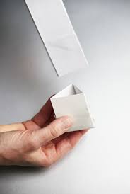 Kaleidoskop zum umhängen warnhinweis achtung nicht für kinder unter drei jahren geeignet wegen ablösbarer verschluckbarer kleinteile und verletzungsgefahr durch einschnüren von körperteilen. Kaleidoskop Bastelanleitung Fur Kinder Geolino