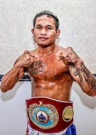 Filipino world champion john riel casimero retained his world title by stopping duke micah. Ywo4qlu0wibbem