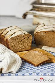 Mit Dem Eigenen Sauerteig Zum Saftigem Roggen Vollkornbrot Madam Rote Rube Die Landkuche Rezept Sauerteig Brot Backen Sauerteig Brot Backen Rezept