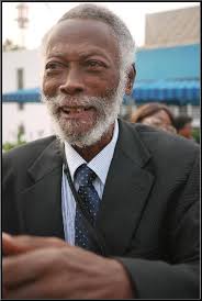 Memorial to Ebenezer Laing, 1931