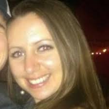 Amanda Helton (@avhelton)