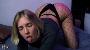 Perfect ass riding mounted dildo (anal plug) - XNXX.COM