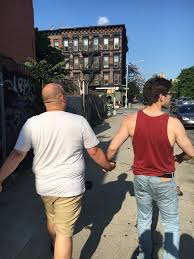 Latchkey adalah / sering merasa ingin buang air sa. Adam Friedland Di Twitter Ive Been Walking Behind This Couple For A Few Blocks And I Am Honestly So Moved Two Humans Both 5 Foot 3 With Totally Different Body Types Who