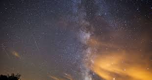 Ireland will be lit up by shooting stars again tonight as the earth passes through dust left behind by halley's comet. Meteor Shower Ireland 2020 Exact Time And How To See Best Meteor Shower Of The Year Tonight Irish Mirror Online