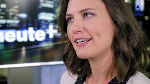 Kristin gesang und andreas hieke begrüßen sie im wechsel jeden abend zur hessenschau um 19:30 uhr. Kristin Gesang Moderatorin Hessenschau Astra Behind The Scenes Youtube