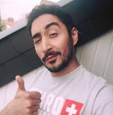 Günaydın, aber, halt die fresse, diese zwei, ekmek parasi (money come lt → german, turkish, english → eko fresh (31 songs translated 37 times to 7 languages). Eko Fresh Uber Rapkollegen Vorbild Fur Mich