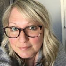 Jennifer Graybeal's Instagram, Twitter & Facebook