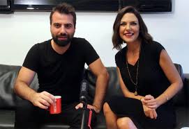 She worked as the main news bulletin presenter on show tv. Ece Uner Su An Cocugumun Inegiyim Televizyon Haberleri
