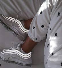 n i c o l e gxlden22 vintage sko sko sneakers paene sko