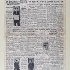 Building work on the berlin wall began on 13 1963 us president john f kennedy visits the wall. The Berlin Wall And The Press Video And Lesson Newseumed