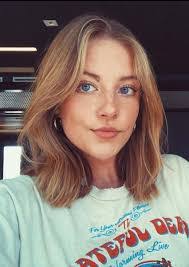 Emily Laughlin's Instagram, Twitter & Facebook