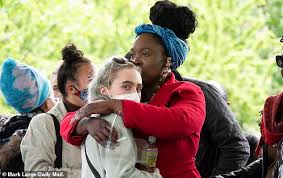 The fifth, cameron deriggs, 18, of bromley hill, lewisham, has been charged with conspiracy to murder, the metropolitan police said. Naoiv3pxckhnzm