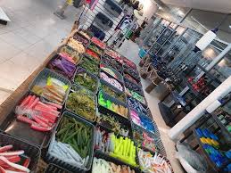 Zona De Pesca y Mas added a new...