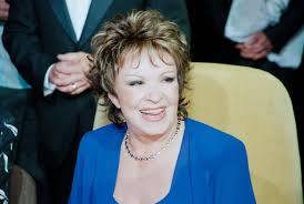 She was accepted to the theatre faculty of the academy of performing arts in prague (damu) at her third attempt. Jirina Bohdalova Slavi 90 Jake Muze Herecka Milovala A Proc Je Stridma Dama Cz