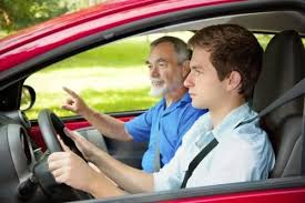 Nach 10 bis 15 jahren gibts den führerschein wieder zurück auch ohne mpu. Was Kostet Ein Fuhrerschein 2021 Wie Funktioniert Die Prufung