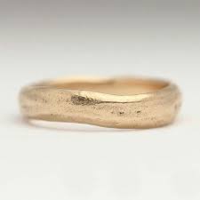 Sandcast 9ct Red Gold Ring Curved Rustic Wedding Ring Organic Wedding Band Unusual Matte Ring Contemporary Jewellery Sc Cm 4mm 9r Joias
