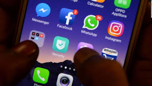 Whatsapp da qualche tempo ha criptato i messaggi che più lo stesso ricercatore statunitense, tobias boelter ha segnalato nell'aprile 2016 la falla sulla sicurezza. Instagram Facebook Y Whatsapp Presentan Fallas Cnn