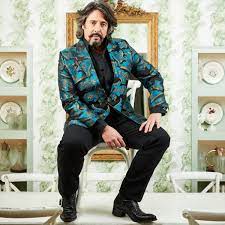 We are delighted to have worked with laurence on this new and exclusive collection of wallpapers. Laurence Llewelyn Bowen I Ve Been Trying To Get Sacked From Television For Years Reality Tv The Guardian