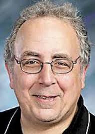 BIO BOX: Thomas Petros