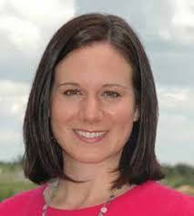 Deb Horner's Instagram, Twitter & Facebook