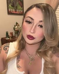 Breana Lee's Instagram, Twitter & Facebook