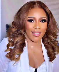 Happy birthday 🎁 to “Yetty Alayo” the beautiful wife of our amazing singer  “Alayo Melody” long life and prosperity to her sir 🙏  #oshereatiolorinyorubanews #alayomelodysinger