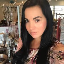 How to contact a dog's relative through Wisdom Panel?