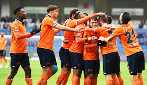 Süper lig'de geçen sezonu şampiyon tamamlayan ve tarihinde ilk kez uefa şampiyonlar ligi'nde mücadele etme hakkı elde eden medipol başakşehir. Basaksehir E Sampiyonlar Ligi Mujdesi Tum Spor Haber