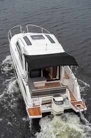 Nasa television coverage begins at 4:30 p.m. Test Beneteau Antares 9 Ob Skipper Bootshandel