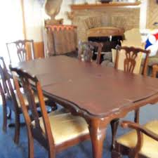 Our delaware dining room furniture store has quality furniture brands including: Best Pennsylvania House Cherry Dining Room Set With 6 Chairs 2 Of Which Are Captains Chairs An Extension Leaf Protection Pads China Cabinet For Sale In Griffin Georgia For 2020