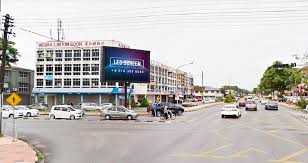This is a high profile venture, and for anyone within the event, conference, service and hospitality industry, this would be an opportunity. Sarawak Digital Billboard Advertising Sarawak Outdoor Advertising Sarawak Out Of Home Advertising Sarawak Digital Billboard Sarawak Led Billboard Sarawak Ooh Advertising Sarawak Led Screen Advertising My054