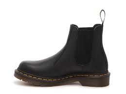Martens debuted its chelsea boots in the '70s, but the silhouette has its origins in the victorian era. Dr Martens 2976 Chelsea Boot Women S Dsw