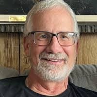 Glenn Linder's Instagram, Twitter & Facebook