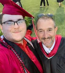 don't wanna say goodbye to you So I'II just say good night to you My  people, no goodbyes to you I'm just gonna say good night