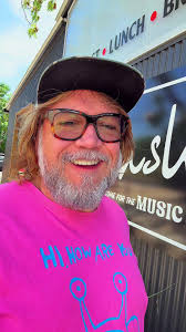 Come hang as I do a special vinyl only DJ set at @Sunshine Vinyl