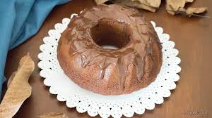 Ciambella con farina di castagne. Ciambella Con Farina Di Castagne E Cioccolato Aroma Di Mandorle
