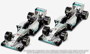Hyper Realistic Papercraft Mercedes Amg Petronas Formula One Team F1 W06 Hybrid Race Cars Paper Models Paper Car Car Papercraft