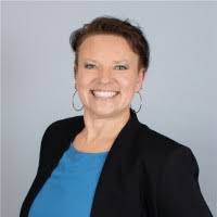 Melissa Pell's Instagram, Twitter & Facebook